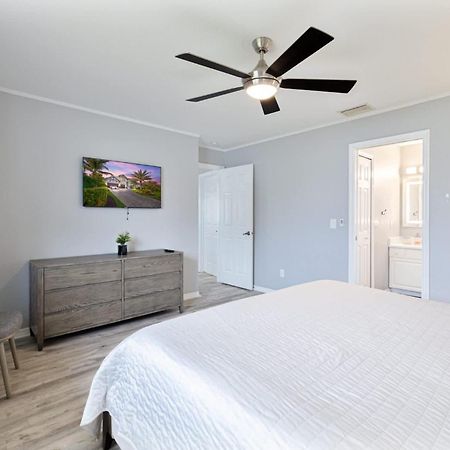 Endless Summer Retreat Jacuzzi 3Kingbed Airhockey Cape Coral Eksteriør billede