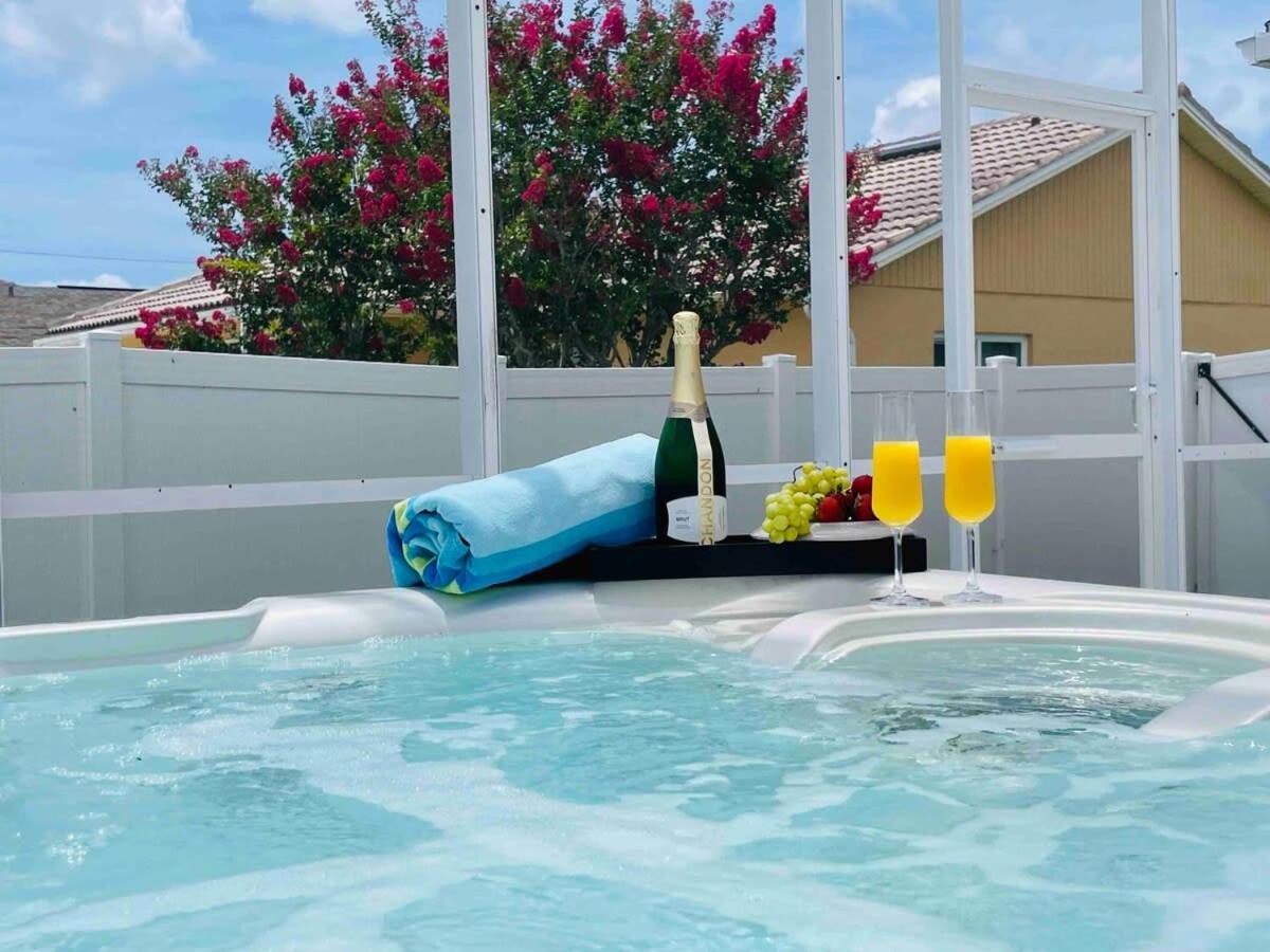 Endless Summer Retreat Jacuzzi 3Kingbed Airhockey Cape Coral Eksteriør billede