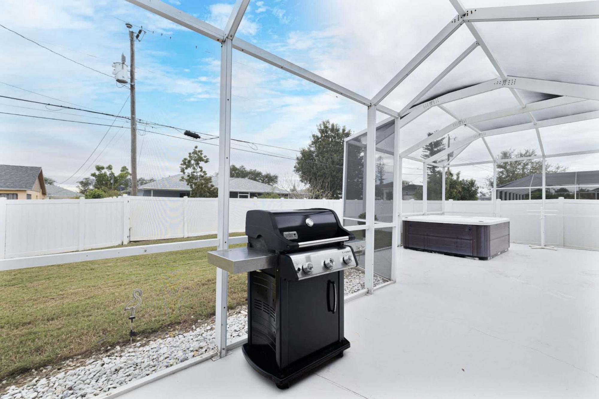 Endless Summer Retreat Jacuzzi 3Kingbed Airhockey Cape Coral Eksteriør billede